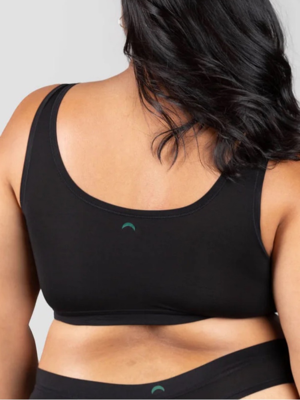 HUHA sporty black bralette mineral top